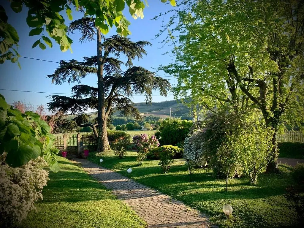 Guest house Love Room Du Pavillon Gite Independant Avec Spa A 50 Min De Lyon Dans Le Beaujolais Julienas