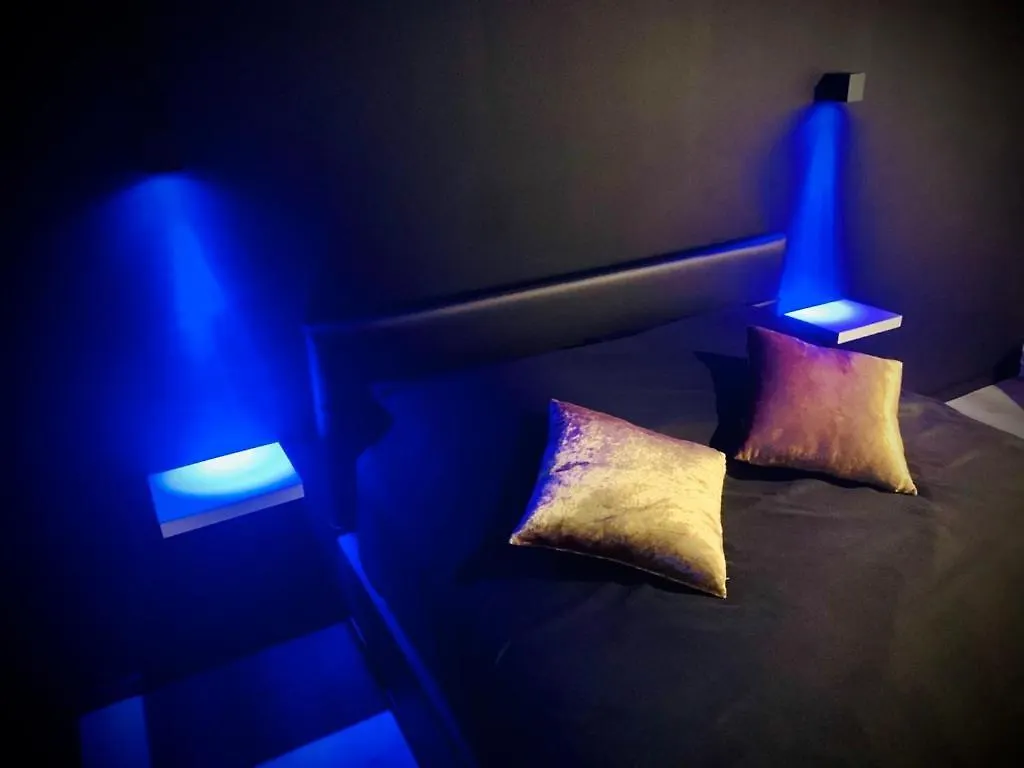 Love Room Du Pavillon Gite Independant Avec Spa A 50 Min De Lyon Dans Le Beaujolais Julienas 0*,  France
